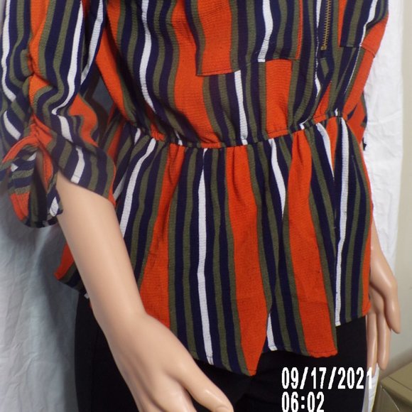 Business Casual Blouse with Zipper (M) - Picture 3 of 6